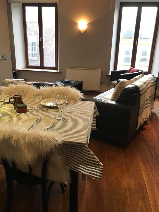 Centre Of Dingle Town - Luxury Holiday Apartment Eksteriør billede
