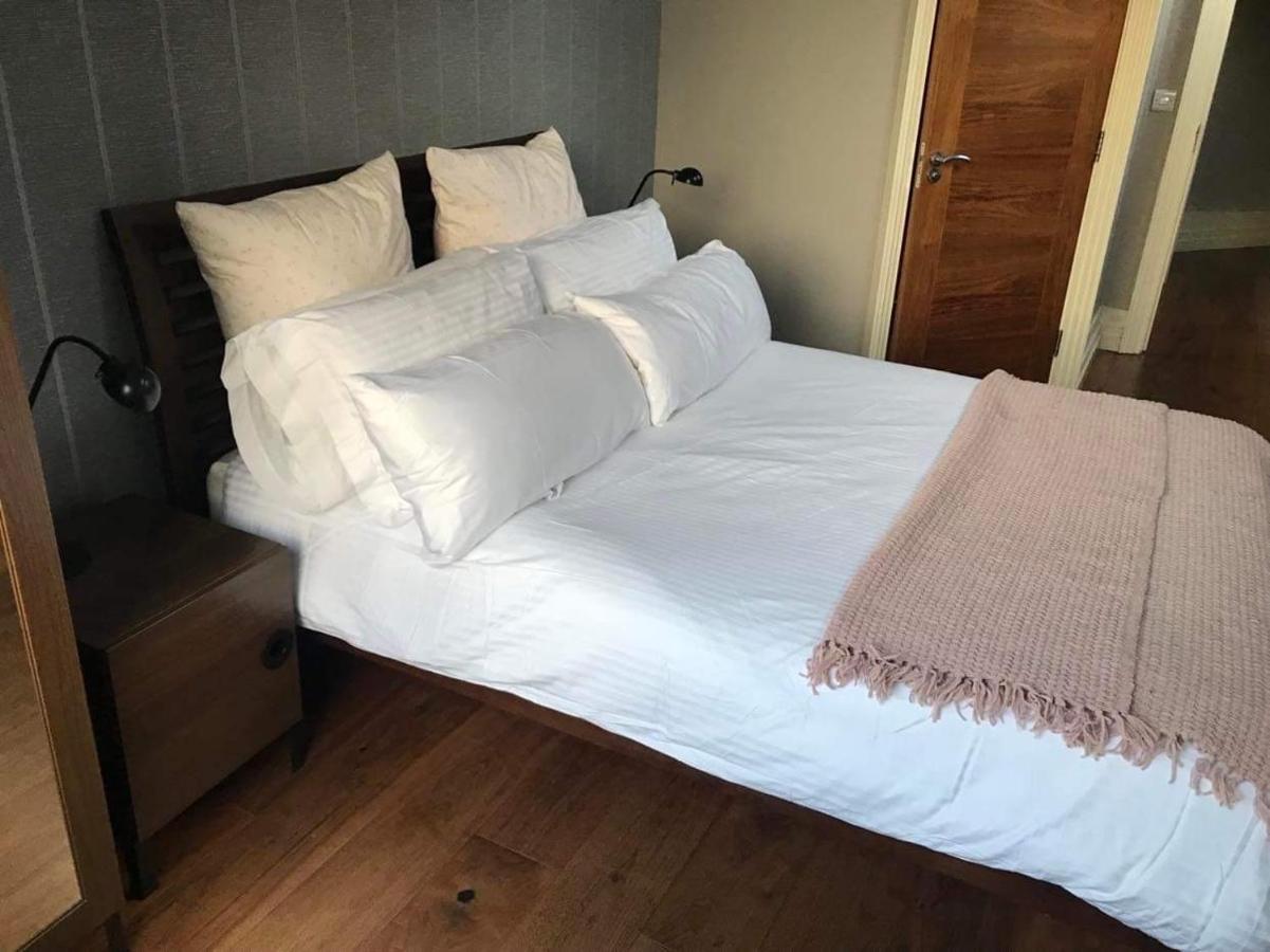 Centre Of Dingle Town - Luxury Holiday Apartment Eksteriør billede