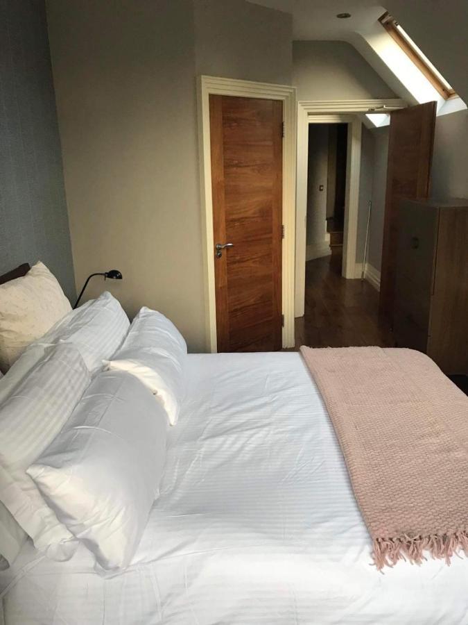 Centre Of Dingle Town - Luxury Holiday Apartment Eksteriør billede